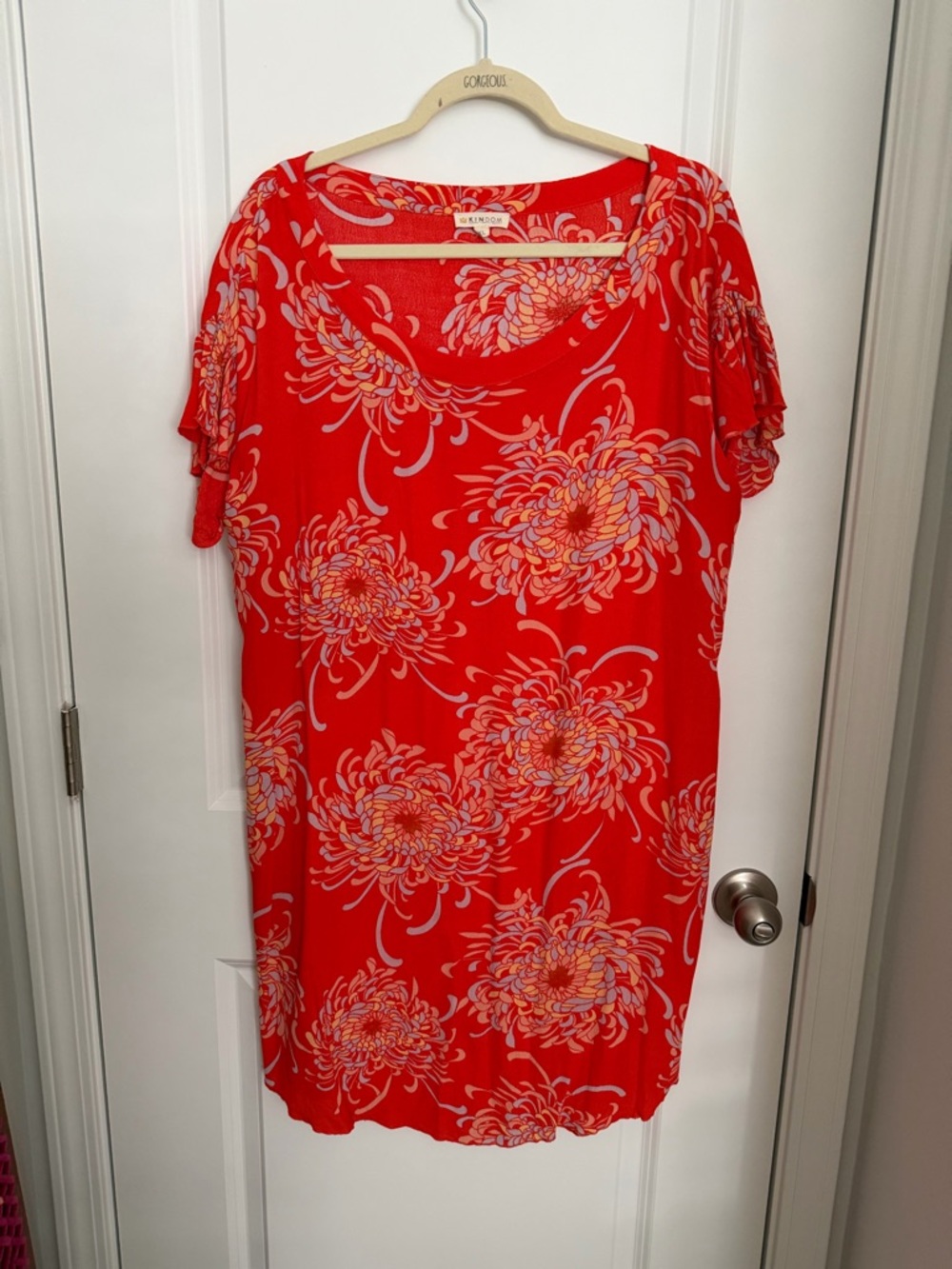 NWOT. Women’s Orange Floral Scoop Neck Dress